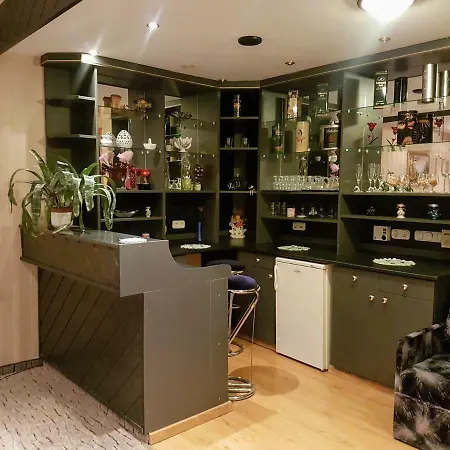 Tiffany Apartman * Alsópáhok